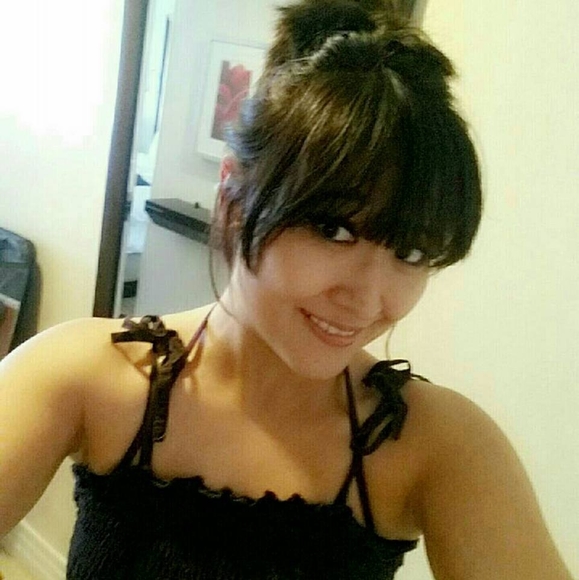 Meet your Posher, Candice - Picture 1 of 1